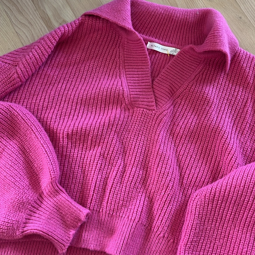 Aritzia Pink V-Neck Sweater Ribbed Knit
